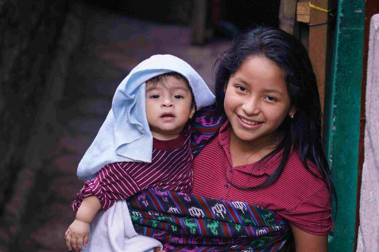mom with 2 kids, guatemala, Marc Ewell